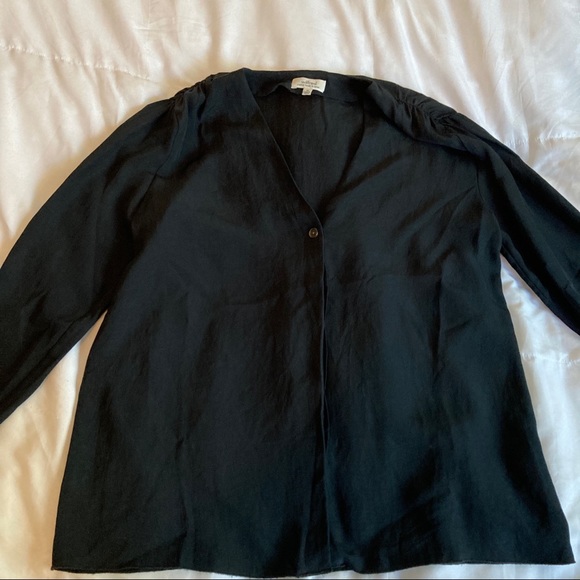 Wilfred Black V Neck Pin-tuck Button Down Blouse - Picture 4 of 13